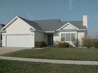 131 Lazy Lake Dr, Fall River, WI 53932