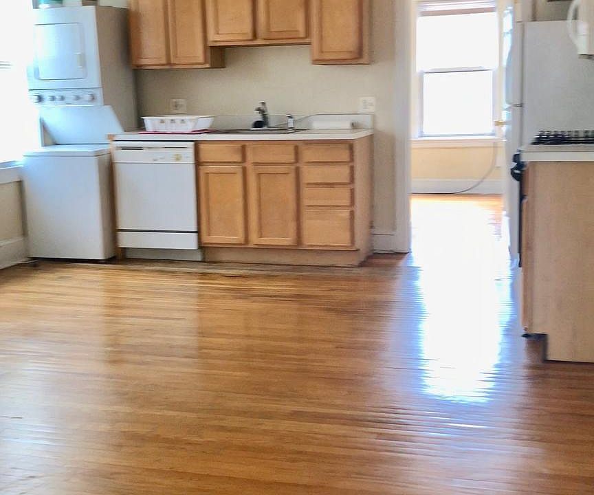 1st image of 3300 W Allegheny Ave #3