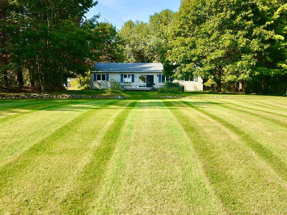1st image of 4213 E Oxford Dr
