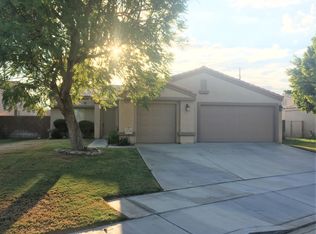 45583 King Palm Dr, Indio, CA 92201