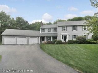 86 Mourning Dove Dr, North Kingstown, RI 02852