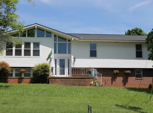 220 Cherokee Trl, Seymour, TN 37865