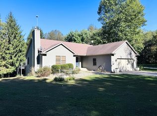 69371 Brush Trl, Niles, MI 49120