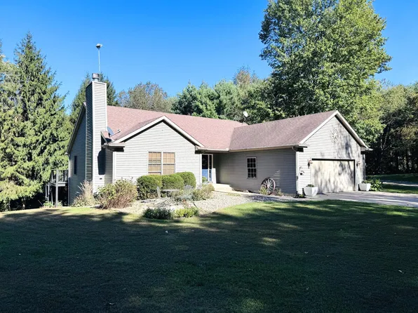 69371 Brush Trl, Niles, MI 49120