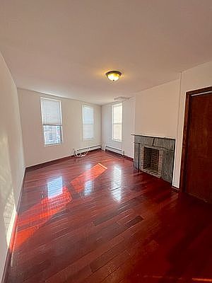 1st image of 29-15 Astoria Blvd #2R
