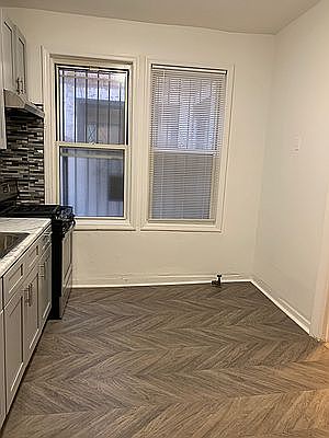 2nd image of 25-65 Steinway St #2