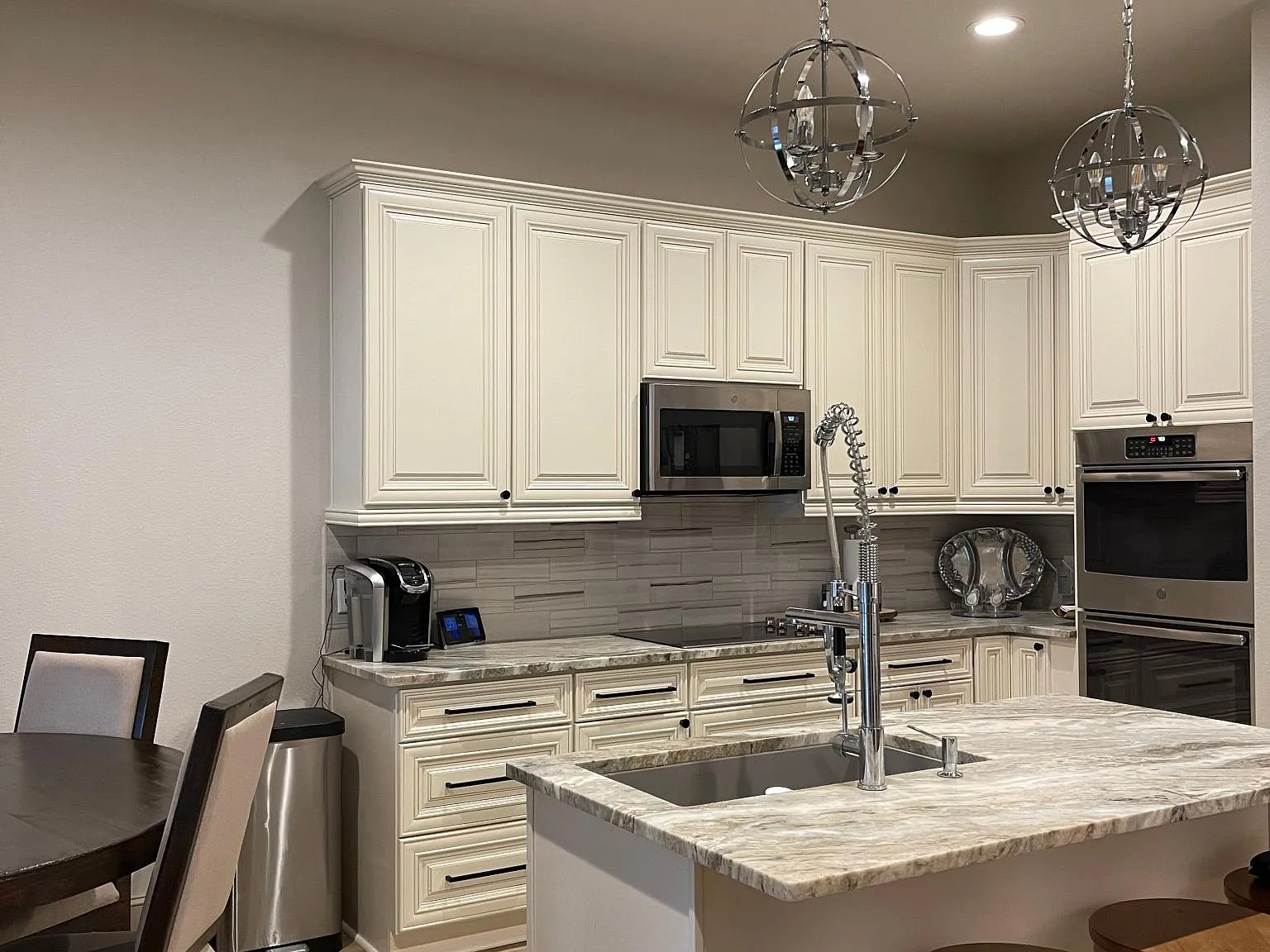3 bed, 1750 sqft, $2,200 — Photo 4