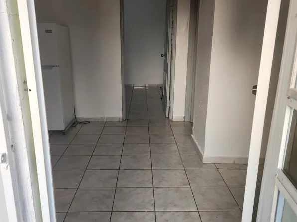 (undisclosed Address), Carolina, PR 00982
