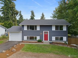 17907 Spruce Way, Lynnwood, WA 98037