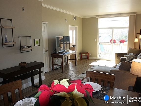 4th image of 1325 Park Ave SW #110