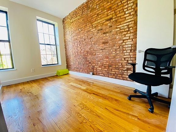 5th image of 938 Lafayette Ave #A2
