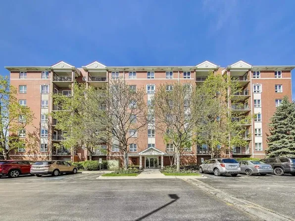 100 N Milwaukee Ave APT 707, Wheeling, IL 60090