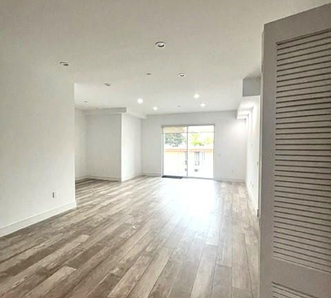 2nd image of 1946 Overland Ave #401