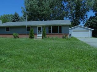 630 Lincoln Dr, Twin Lakes, WI 53181