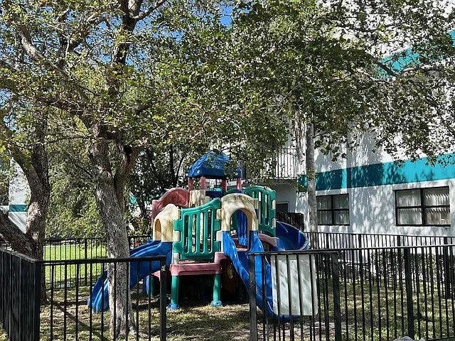 Sun Point Rentals — Photo 6