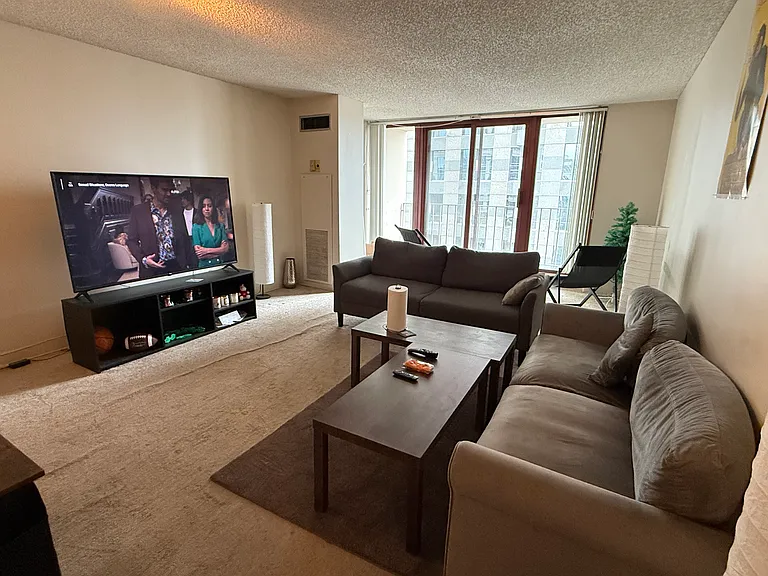200 N Dearborn St #3204 — Photo 4