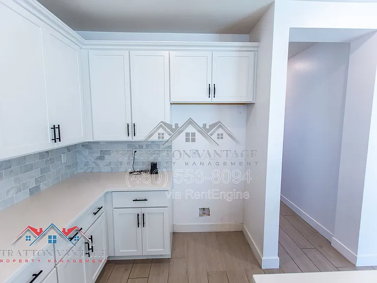 15075 W McKinley St — Photo 24