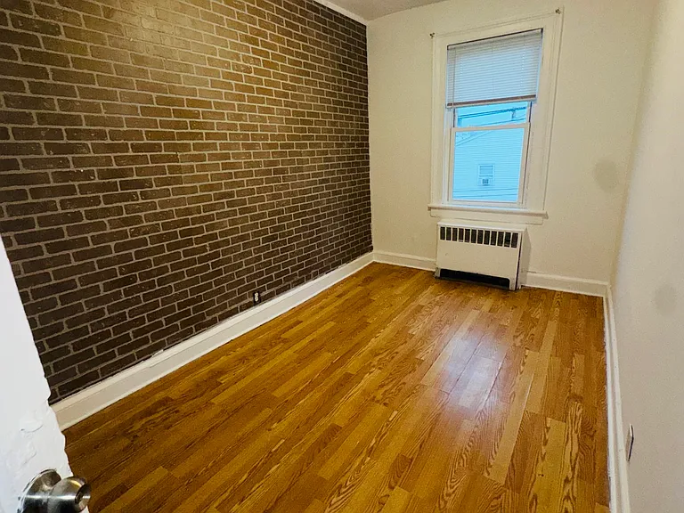 1153 Summit Ave #3 — Photo 6
