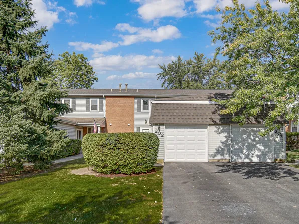 202 Monroe Rd, Bolingbrook, IL 60440