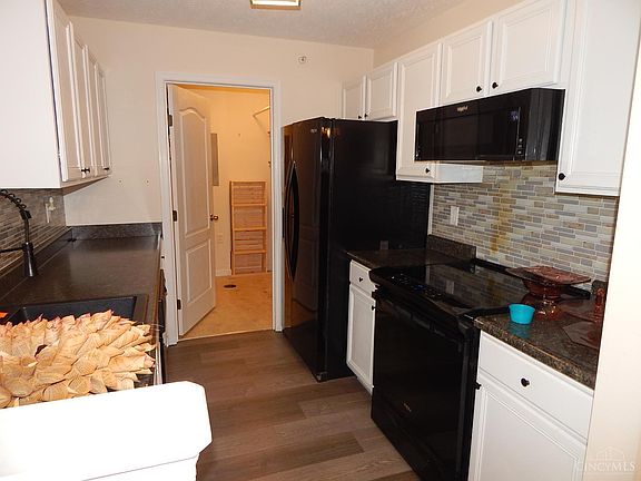 3rd image of 3414 N Bend Rd APT 2