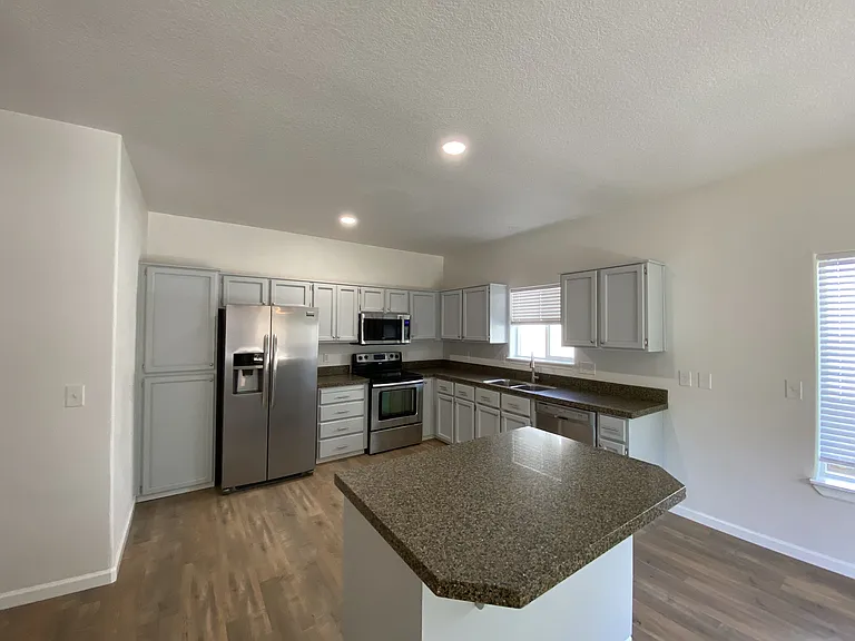 7285 NE Shaleen St — Photo 15
