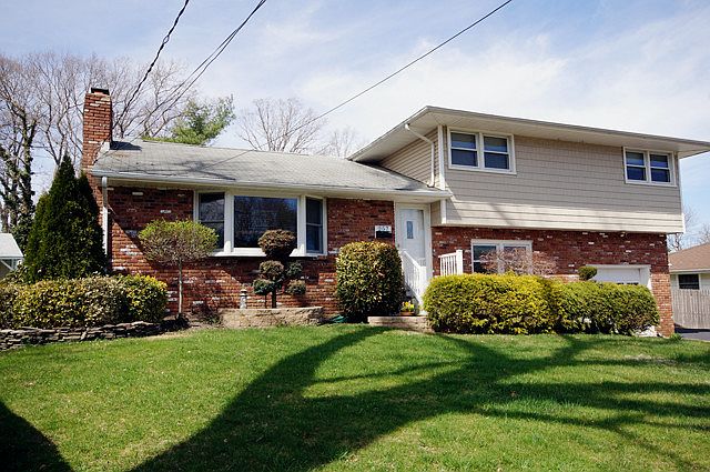 1st image of 257 Forsgate Dr