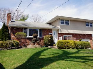 257 Forsgate Dr, Jamesburg, NJ 08831