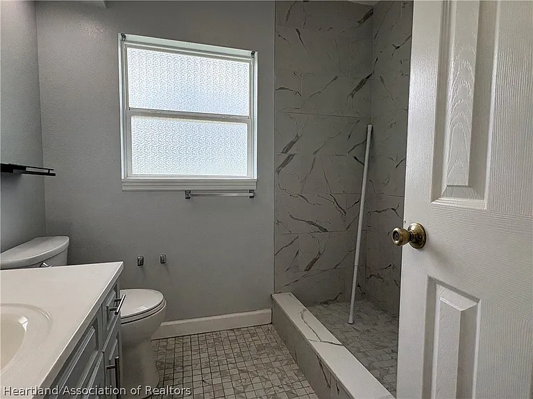 1817 Sandra Blvd — Photo 14