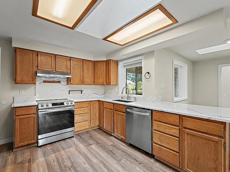 9123 Wendy Dr SE — Photo 14