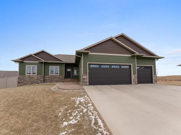 5917 W Whistler Ct, Sioux Falls, SD 57107