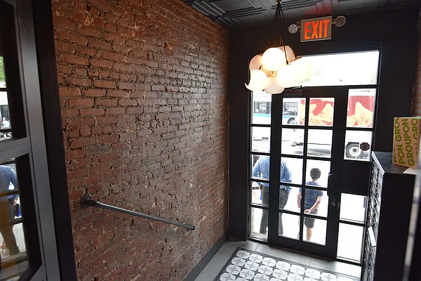 Rented by Zuz Realty | media 17