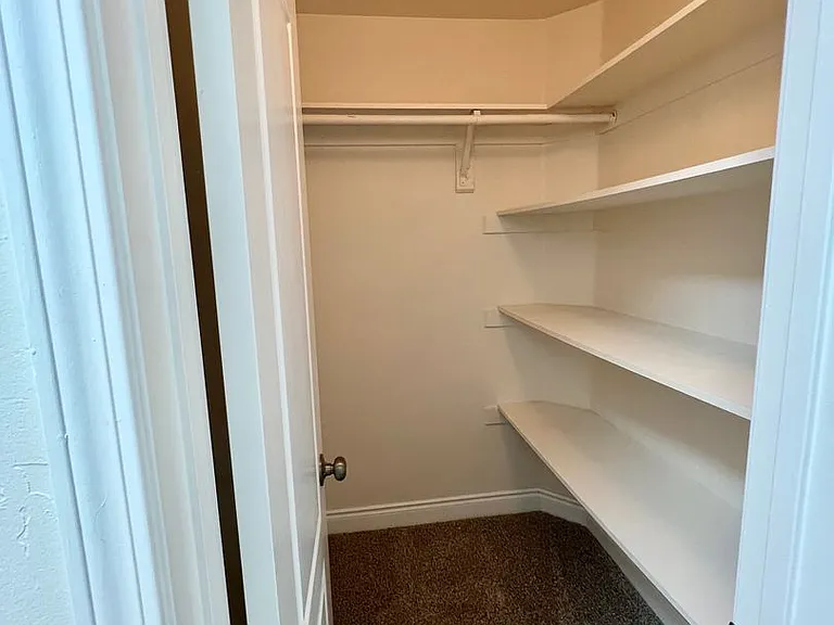 11815 Mantova Ave — Photo 17