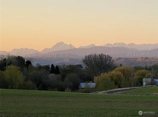 771 Edge Bluff Loop, Ellensburg, WA 98926