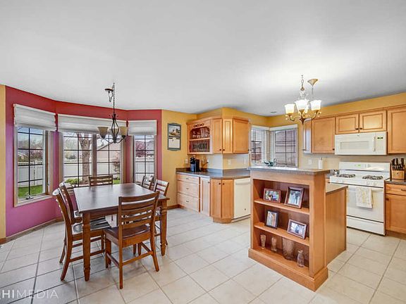4th image of 543 Turnberry Dr