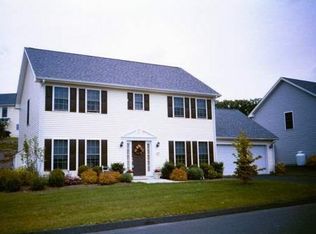 37 White Oak Dr #45-33, Danbury, CT 06811