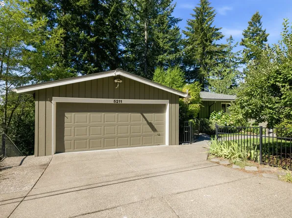 5211 SW 18th Pl, Portland, OR 97239
