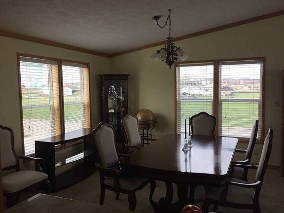 2nd image of 9602 Bishop Dr Unit 4