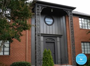 10 W 6th Ave #3A, Lexington, NC 27292