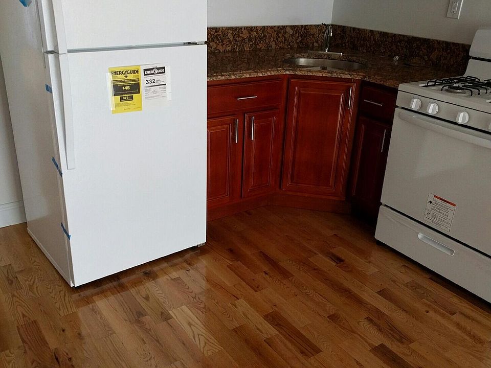 2nd image of 719 Eagle Ave APT 1