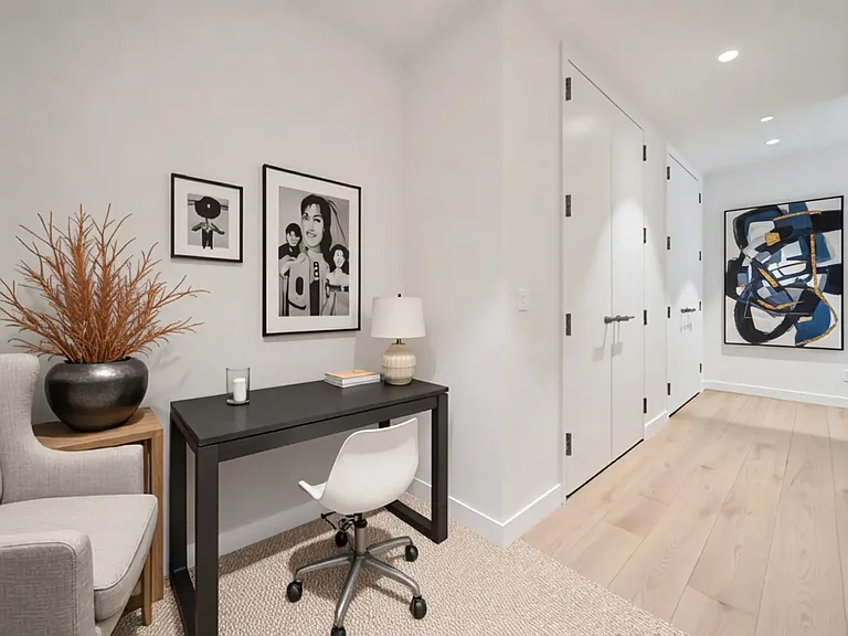 160 Water St #9F — Photo 8