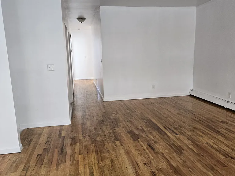 1733 Montgomery Ave #2 — Photo 4