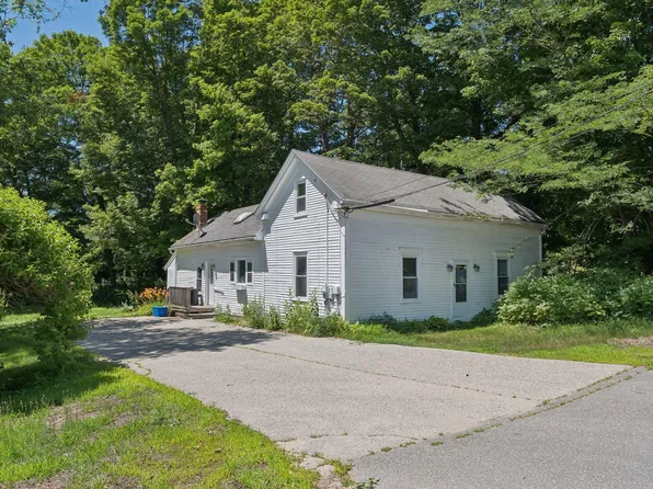 10 Portland Road, Gray, ME 04039