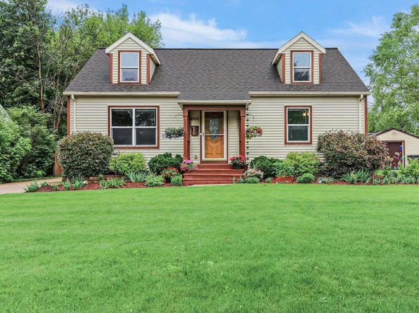 4902 Shore Acres Road, Monona, WI 53716