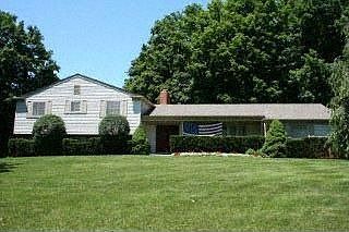 1st image of 20297 Woodhill Dr