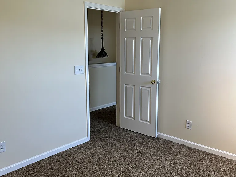 178 Tibton Cir — Photo 15