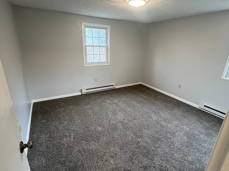 25 Ernest Ave #8 — Photo 5