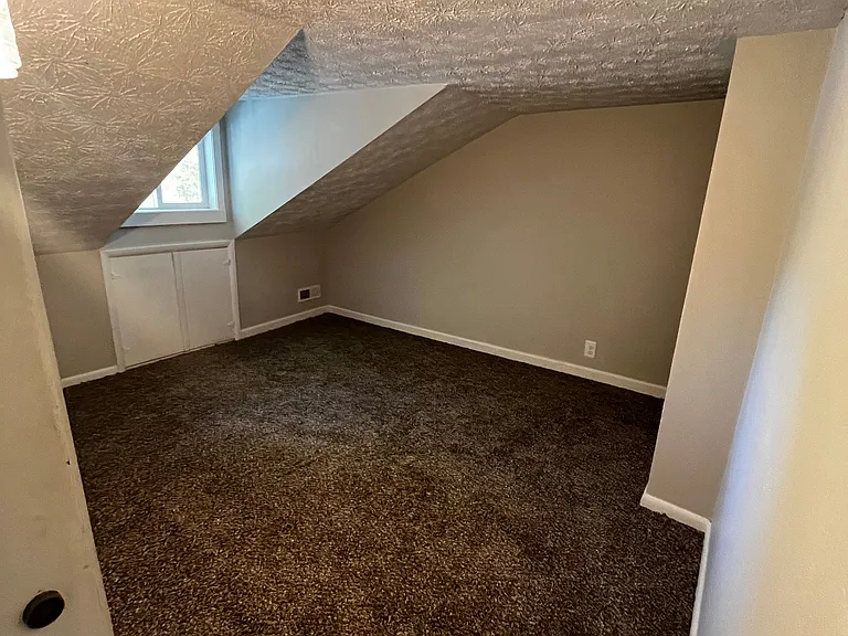 1344 S Delphos St — Photo 11