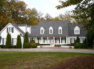 201 Candlewood Rd, Rocky Mount, NC 27804