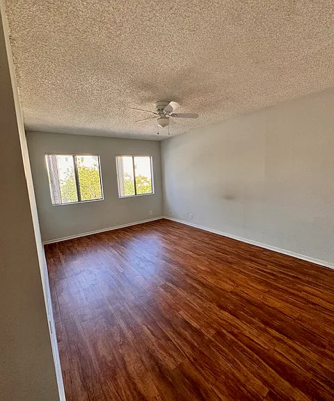 11993 Laurelwood Dr — Photo 6