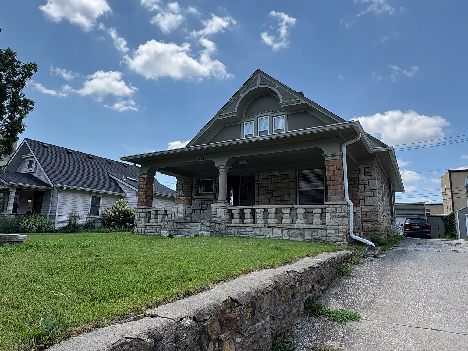 House for Rent West Plaza! — Photo 3
